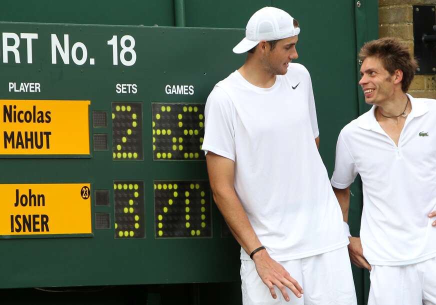 Džon Izner i Nikola Mai nakon najdužeg meča u istoriji tenisa