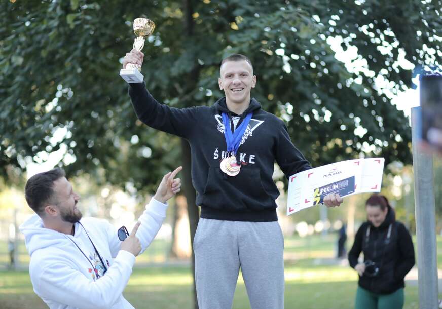 (FOTO) Uspjeh mladog sportiste: Aleksandar Šutalo se plasirao na Svjetsko prvenstvo u stritvorkautu i kalistenici