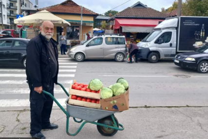 (FOTO) Crkvene obaveze zamijenio poljoprivrednim: Najomiljeniji sveštenik dobio džip za odlazak u penziju, a sada pokazao kako provodi slobodne dane