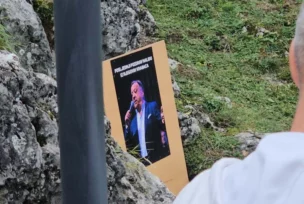 U Knežini se okupili u čast Halidu Bešliću
