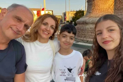 Jelena Trnavac sa porodicom
