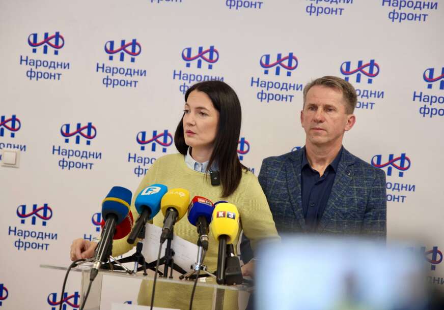 (FOTO) “Jača šaka vlasti nego vreća mozga” Trivićeva i Dubravac o politici SNSD