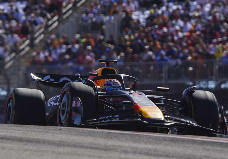 Maks Ferstapen u bolidu formule 1