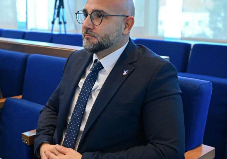 “Bezvlašće u režiji SNSD” Tomić traži ostavku rukovodstva Skupštine grada Bijeljina