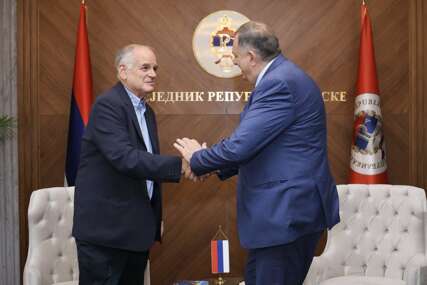 Ido Netanjahu izraelski ljekar i Milorad Dodik