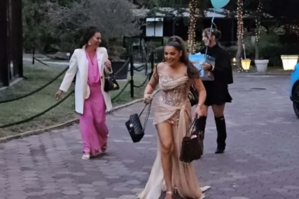 (VIDEO) PJEVAČICA I NJEN MUŽ MILIONER SLAVE 1. ROĐENDAN SINU Nadica Ademov na slavlje stigla sva u zlatnom, on u odijelu, oboje pucaju od sreće