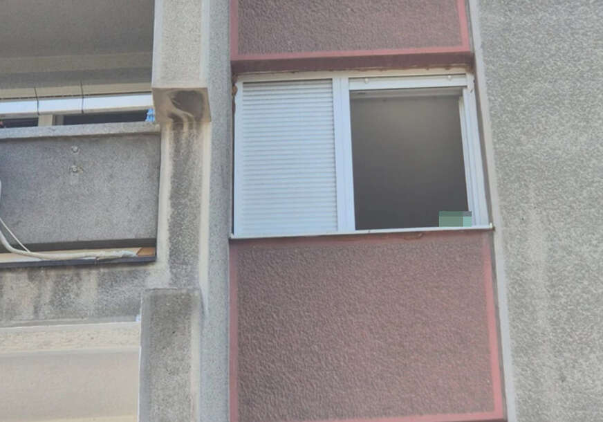 Prozor sa kojeg je pala djevojka