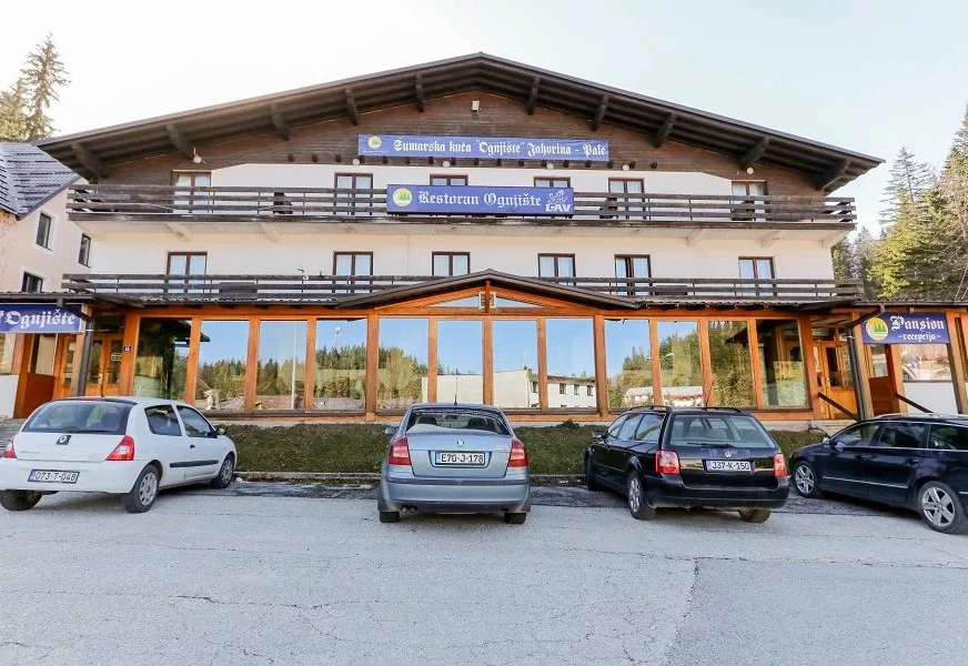 Pansion Ognjište Jahorina 11 Šumarska Kuća