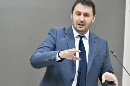 Prof. dr Predrag Mlinarević