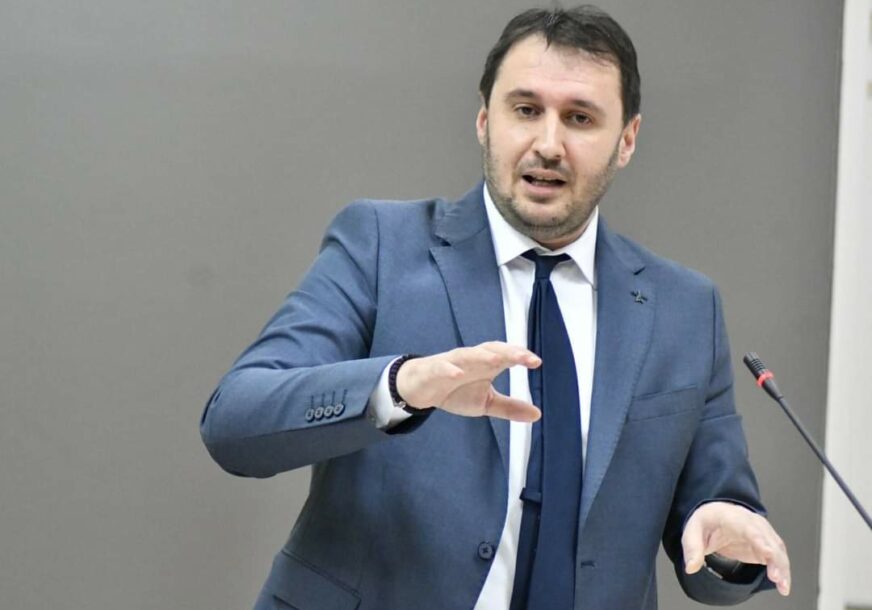 Prof. dr Predrag Mlinarević