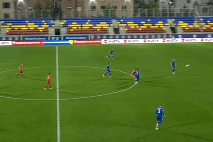 (VIDEO) Ovo više nikog ne može da začudi: Srbija sa pola terena primila gol od Andore