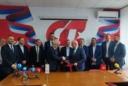 (FOTO) Potpisali sporazum o saradnji: DEMOS i SP izlaze zajedno na izbore 2026. godine
