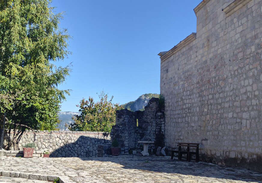 (FOTO) Podignut u XV vijeku: Manastir Zagrađe svetinja koja odiše ljepotom i duhovnim mirom