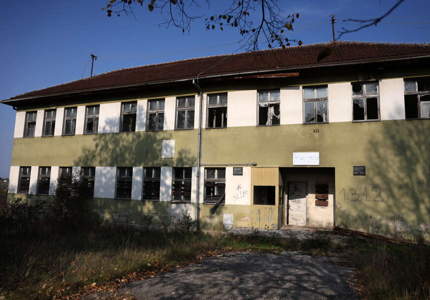 STARA ŠKOLA PISKAVICA PRODAJA