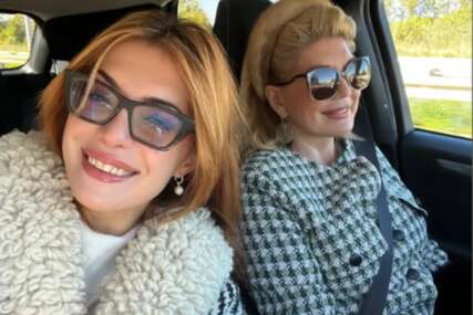 (FOTO) "SAD I MLAĐU DA UDAŠ" Suzana Mančić poslije vjenčanja krenula sa kćerkom na put, komentari se samo nižu