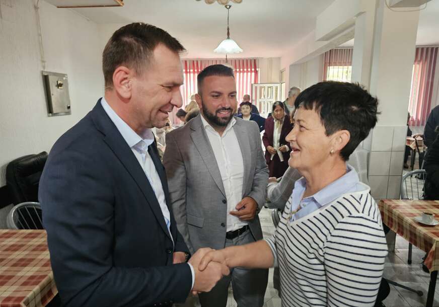 FOTO: USTUPLJENA FOTOGRAFIJA
