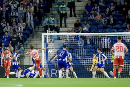 (VIDEO) Zakucao loptu u mrežu: Vasilije Kostov utišao Dragao