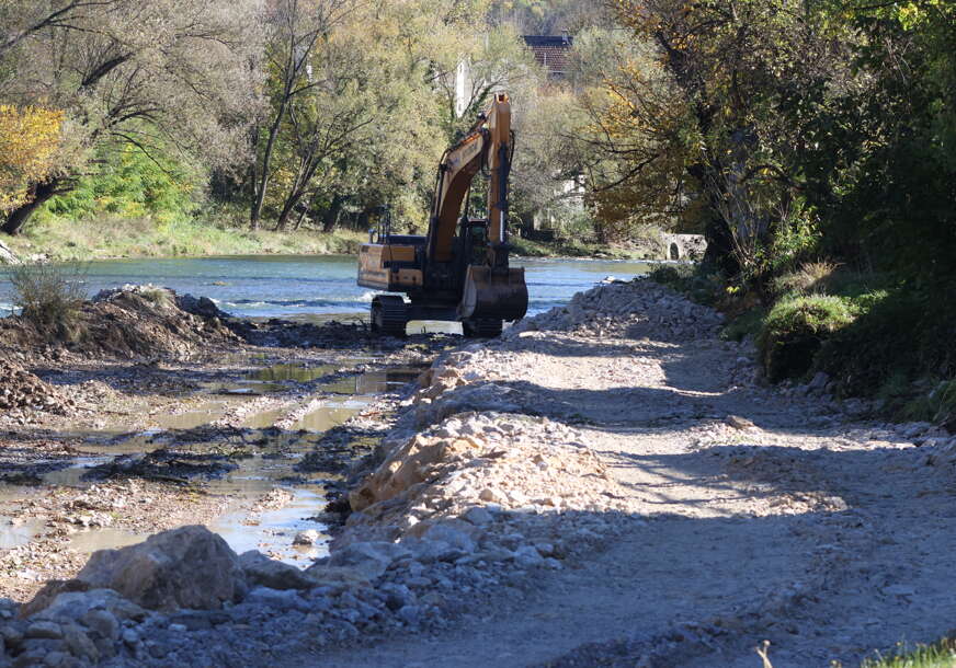 Vrbas šetalište betonizacija, izgradnja