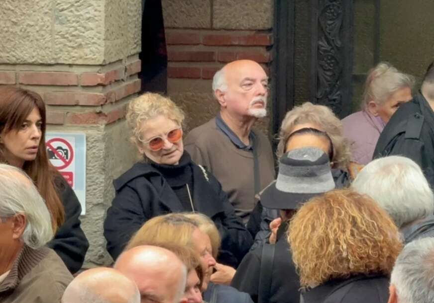 Sahranjen Zdravko Šotra