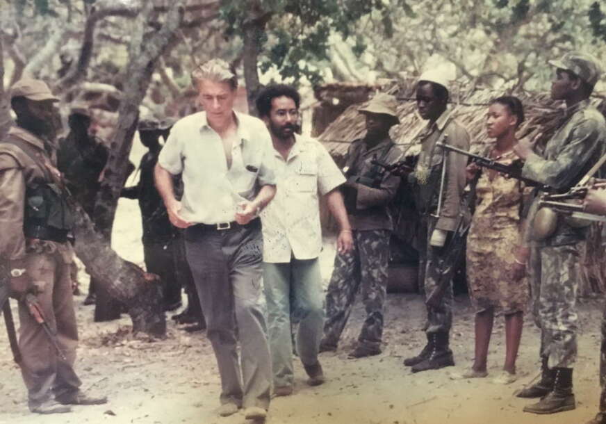 (FOTO) Projekcija prvog filma snimljenog u Mozambiku: „Vreme leoparda“ Zdravka Velimirovića u Muzeju afričke umjetnosti