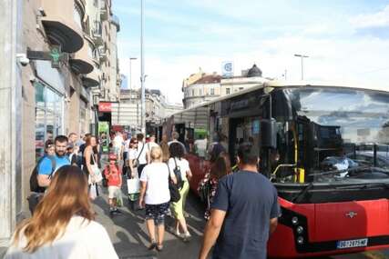 "Pala mi je roletna, ne mogu da vozim" Vozač autobusa sve ostavio bez teksta, a onda je uslijedio obrt