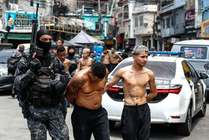 (VIDEO) RIO KAO RATNA ZONA U jednoj od najkrvavijih policijskih akcija protiv kartela 64 mrtvih