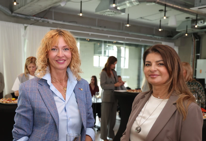 Ringier AI predavanja, Sandra Lazarević, Director of Marketing and Communications (Banca Intesa) i Snežana Stojsavljević, Media Impact