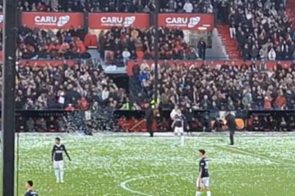 (VIDEO, FOTO) Za rubriku vjerovali ili ne: Derbi kasnio, ovo nije viđeno u ISTORIJI FUDBALA
