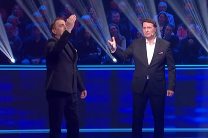 "Ti si stariji čovjek, možemo li na Vi?" Jovan Memedović Kebi uputio komentar, nasmijali sve prisutne