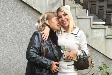 "Ono što sam obećala tati na samrti, danas sam ispunila" Jovana Jeremić preplavljena emocijama grli majku