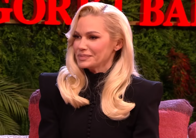 Pjevačica Nataša Bekvalac bez šminke i efekata