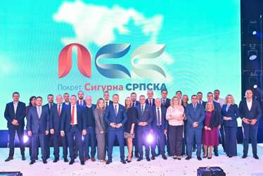 Gašenje TRABANATA i parazita: Da li je Srpskoj potrebno UKRUPNJAVANJE političke scene