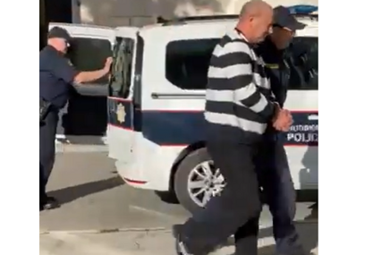 (VIDEO) U toku ročište: Tužilaštvo PREDLOŽILO PRITVOR policajcima koji su podvodili maloljetnice, a profesor koristio usluge