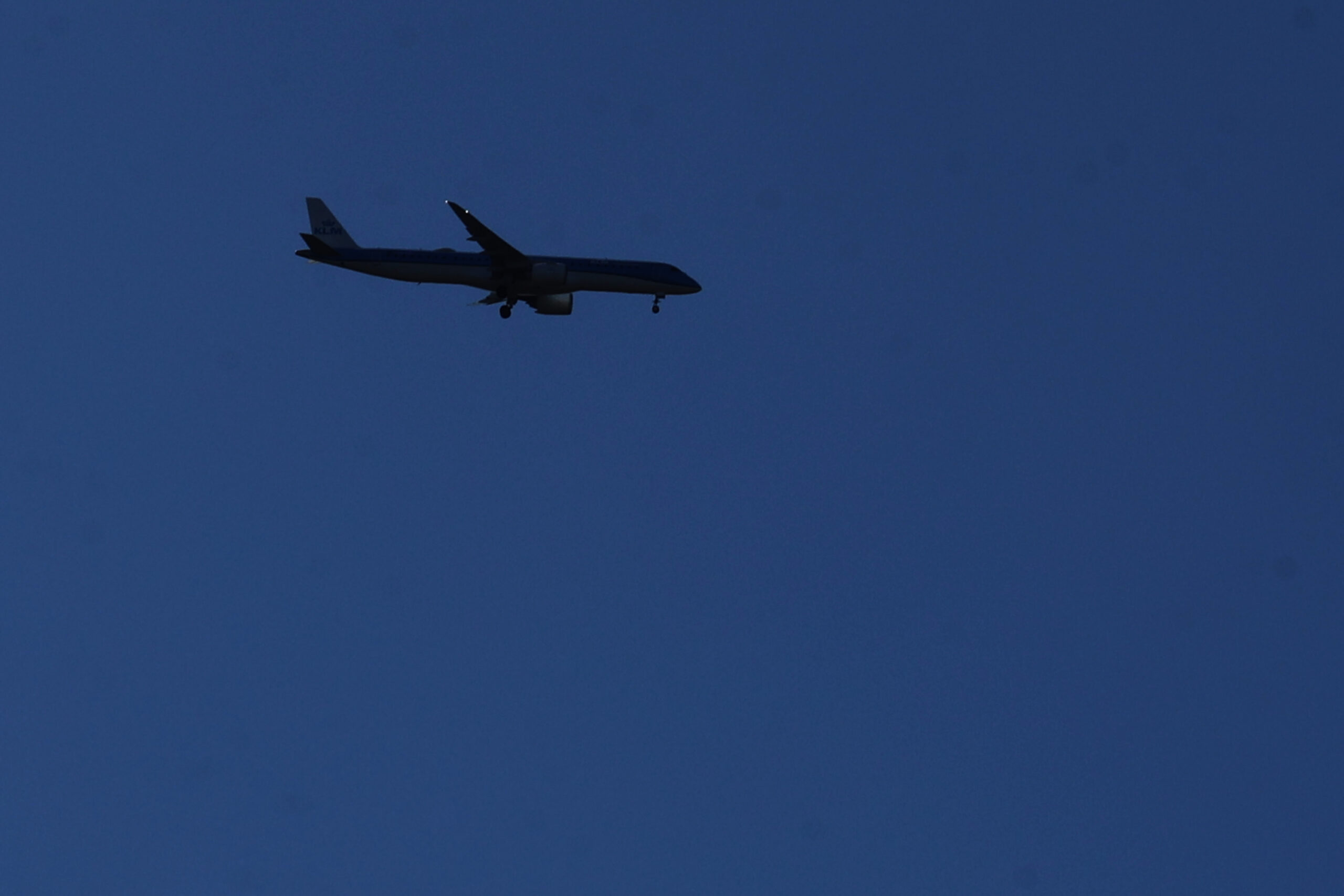 Srušio se avion koji je prevozio humanitarnu pomoć