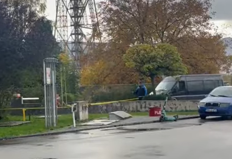 mjesto gdje je muškarac skočio sa zgrade