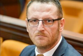 "PAŠČE, SPLAČINA, AVET" Čerek poručio da će poslije izbora biti jasno zašto Vukanović vrijeđa opozicionare