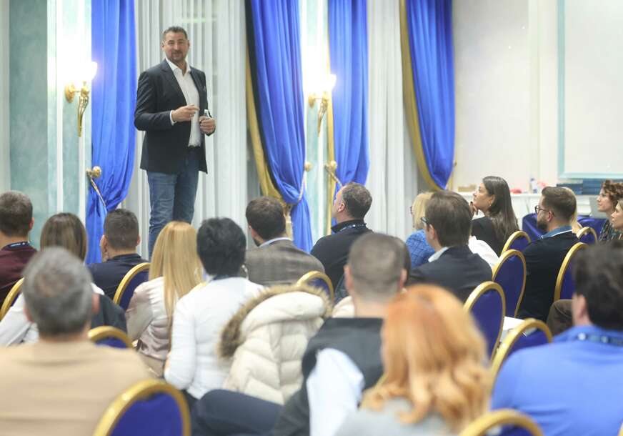 Adiko banka Zlatibor , motivacioni govor Vanja Grbić