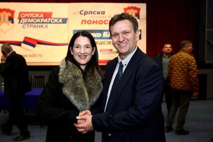 (FOTO) "Glas za Blanušu, glas je za PROMJENE" Iz Narodnog fronta poručuju da je izbor 23. novembra JEDNOSTAVAN
