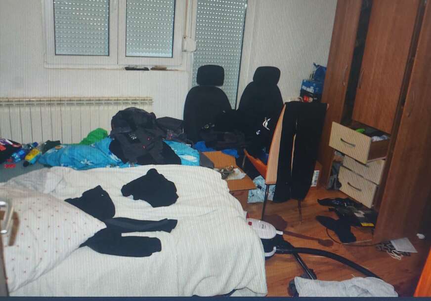 (FOTO) MUP RS u međunarodnoj akciji "Mozaik 2025": U Srpskoj UHAPŠENO 9 OSOBA zbog iskorištavanja djece za PORNOGRAFIJU