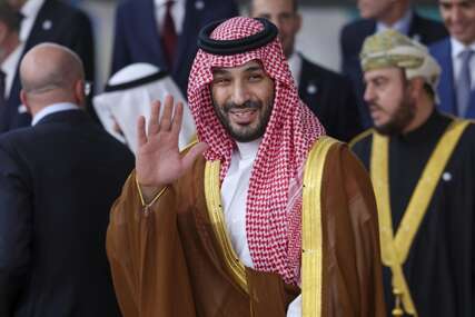 Saudijski princ oženio NAJBLIŽU ROĐAKU koja mu je rodila PETORO DJECE: Suprugu krije od JAVNOSTI, sumnja se da joj je život pravi pakao u ZLATNOM KAVEZU