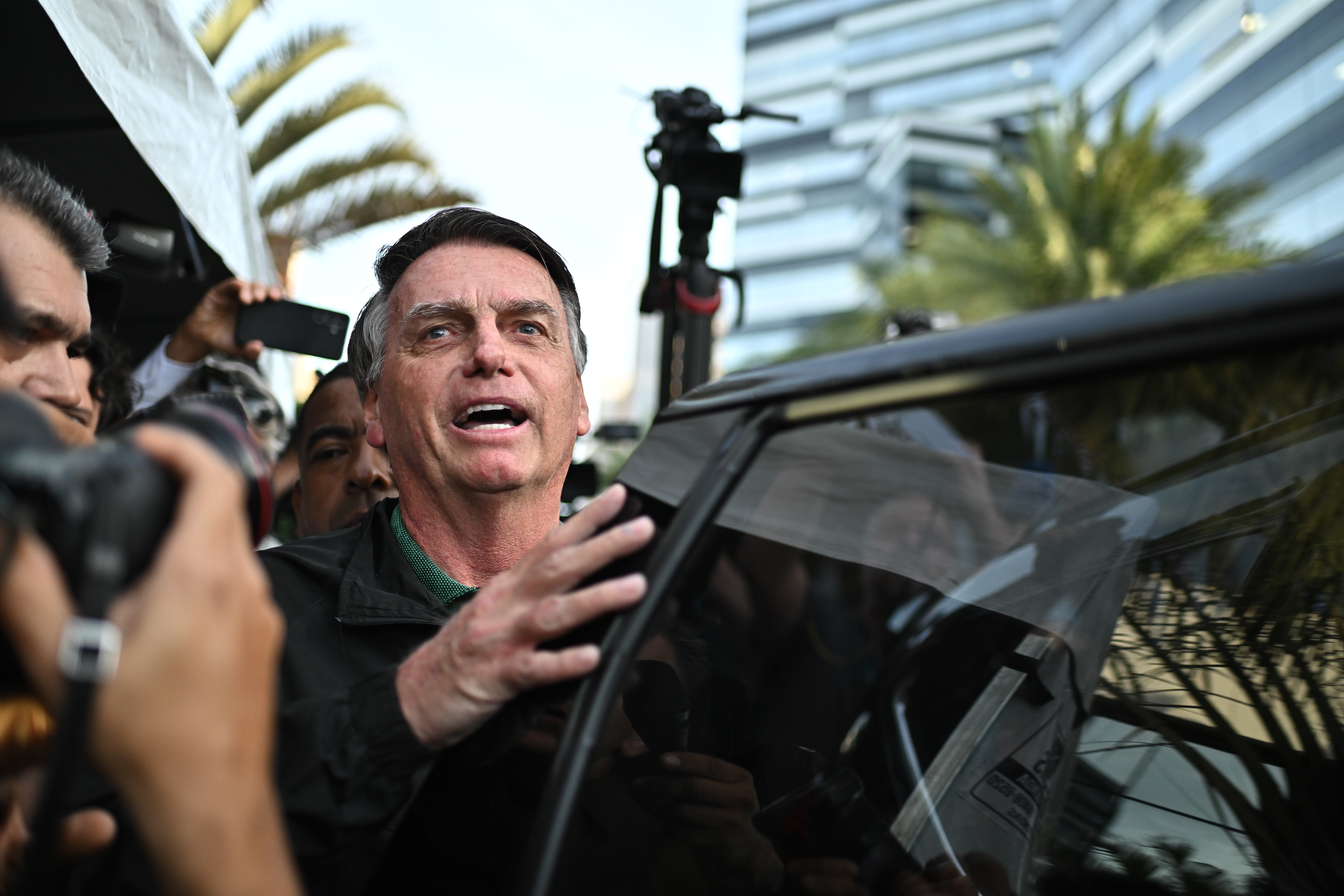 Uhapšen bivši predsjednik Brazila Žair Bolsonaro: Proveo više od 100 dana u strogom kućnom pritvoru