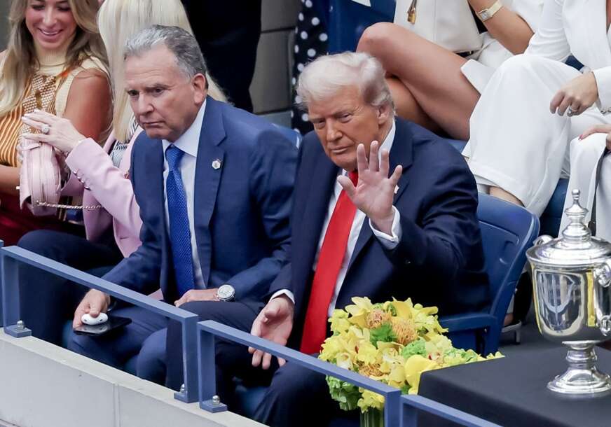 Stiv Vitkof, Donald Tramp