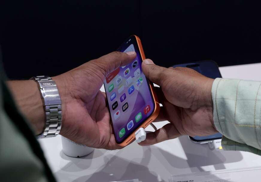 Apple tiho ukinuo dugogodišnju funkciju: iPhone 17 Pro neugodno iznenadio korisnike
