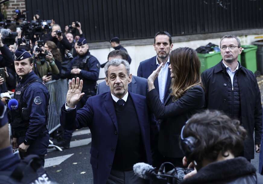  Nikola Sarkozi