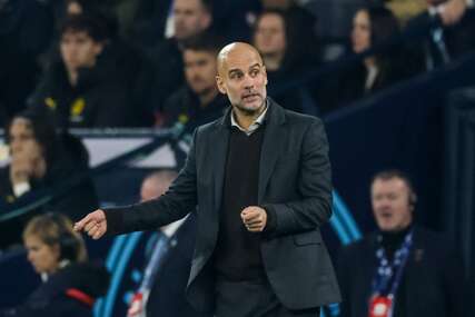 (VIDEO) Ofsajd koji je šokirao svet: Pep Gvardiola u šoku zbog odluke VAR-a