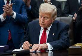 (FOTO) "Rat Rusije i Ukrajine je nasilan i užasan" Amerikanci napustili Ženevu, Tramp objavio SNAŽNU PORUKU