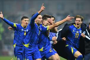 Esmir Bajraktarević proslavlja gol
