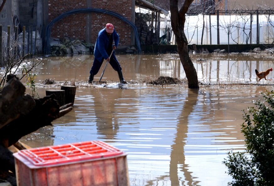 Nevrijeme u Grčkoj: Jaka oluja izazvala poplave