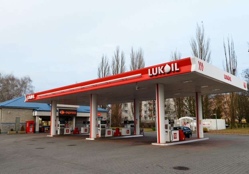 Sankcije uzele zamah: U Finskoj se zatvaraju sve Lukoilove pumpe
