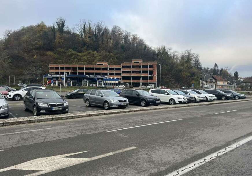 (FOTO) Granična policija BiH u akciji "Gora" UHAPSILA 13 OSOBA: Osumnjičeni da su krijumčarili 500 migranata, pretresi u Zvorniku i Sarajevu